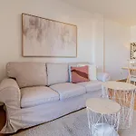 Casa Alba Kilometro 3 아파트 라망가델마르메노